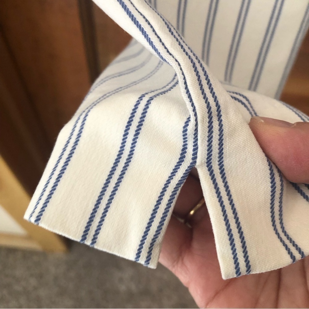 Chico/ Woman’s/Basic pull up Slit Ankle Pants / blue and white stripe / 1R-US 8R - Picture 4 of 7